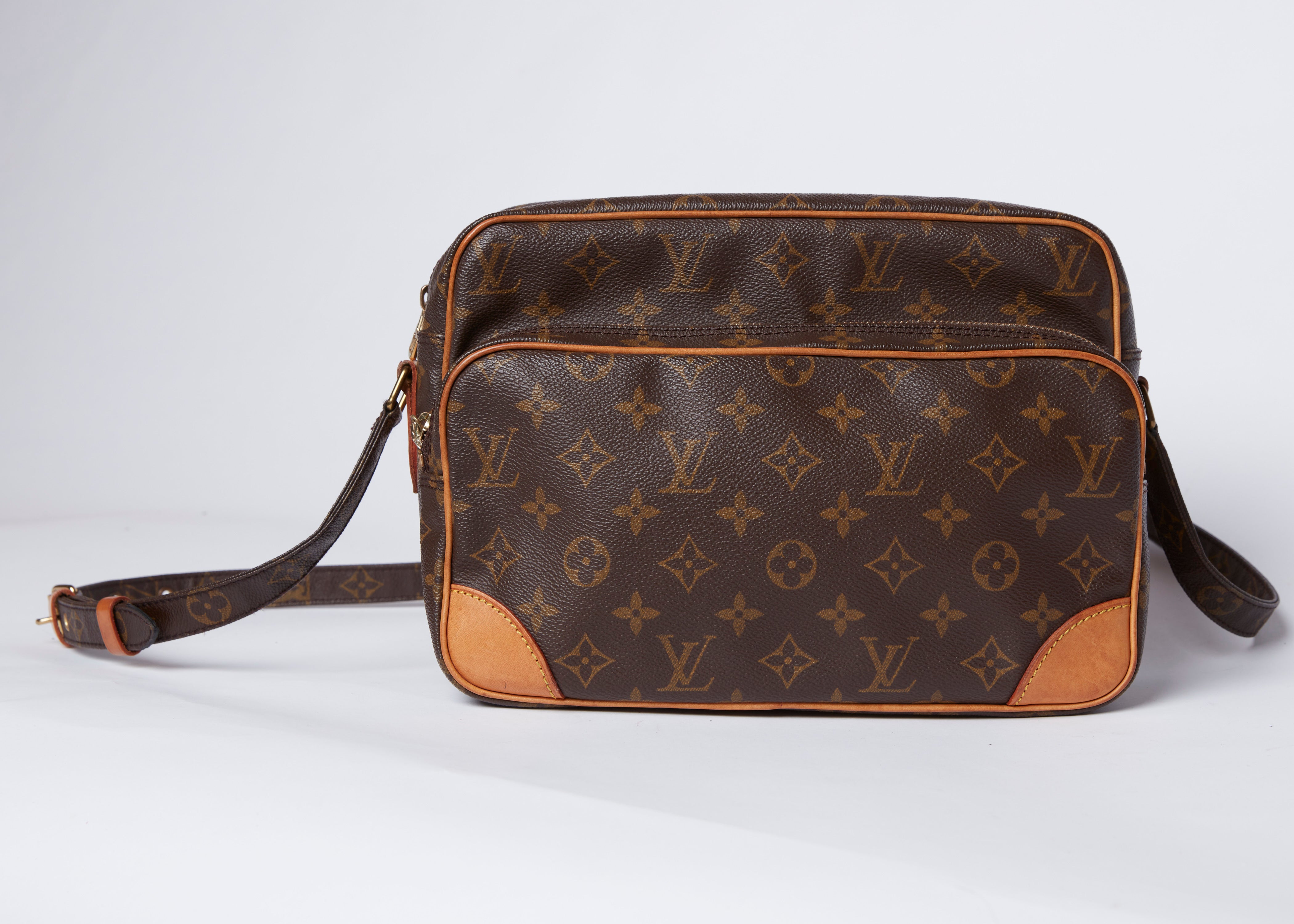 Louis Vuitton Nile crossbody bag 