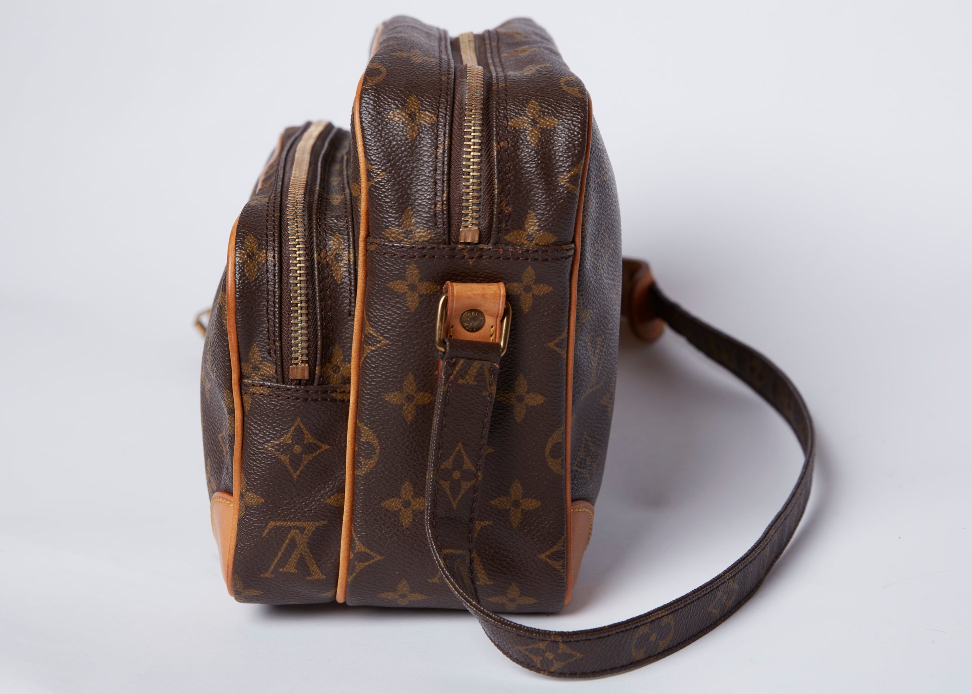 Nile leather crossbody bag Louis Vuitton Brown in Leather - 29443644